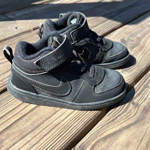 Toddler boy Nike sneakers